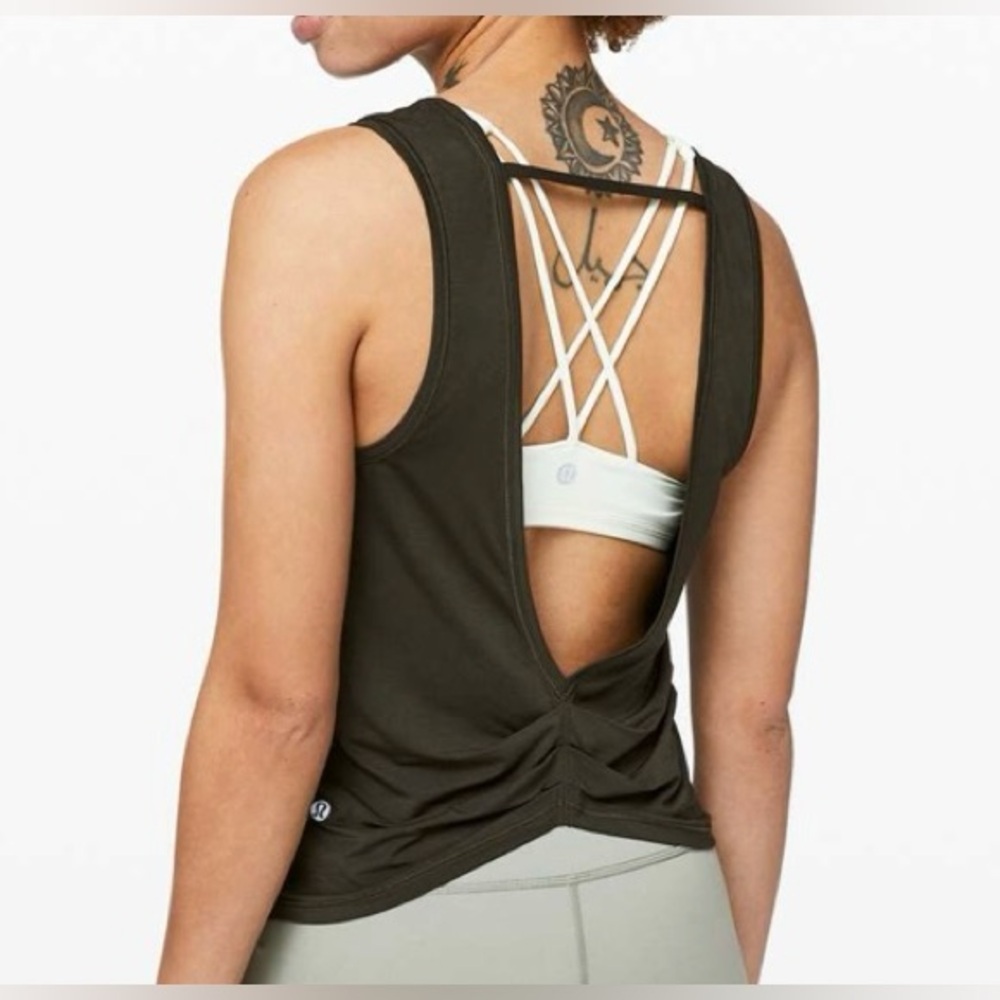 ✨ CLEAR OUT SALE ✨ lululemon Deep Stretch Tank